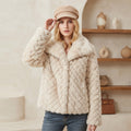 Jachetă Blană Aspect Natural Ivory Matlasată cu Glugă